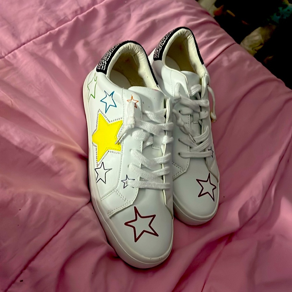 SHOEVIBE sparkle star shoes